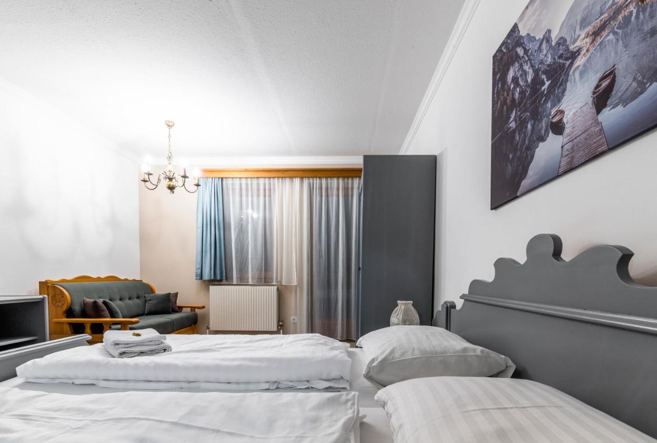 Hotel Aquamarin Bad Mitterndorf Bagian luar foto