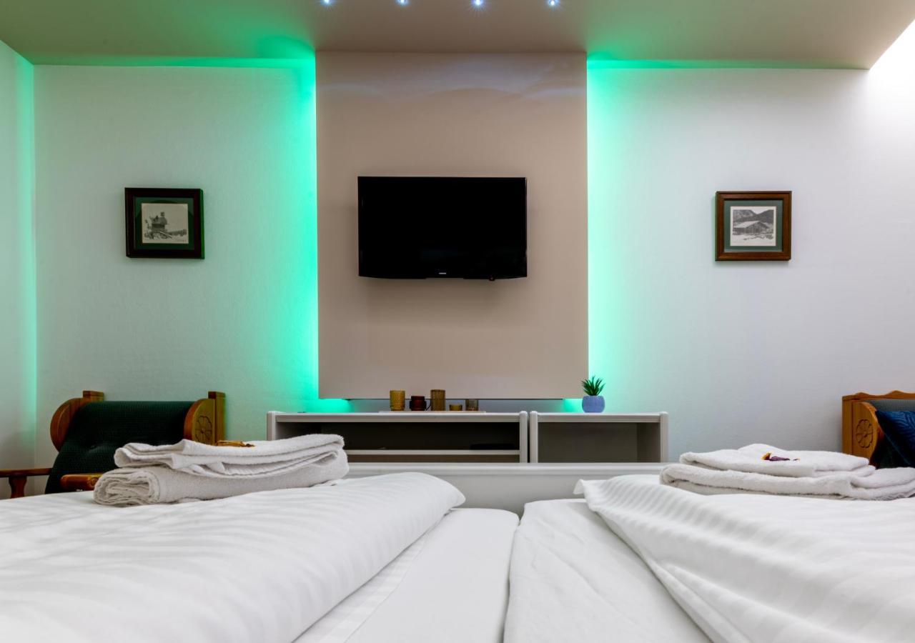 Hotel Aquamarin Bad Mitterndorf Bagian luar foto