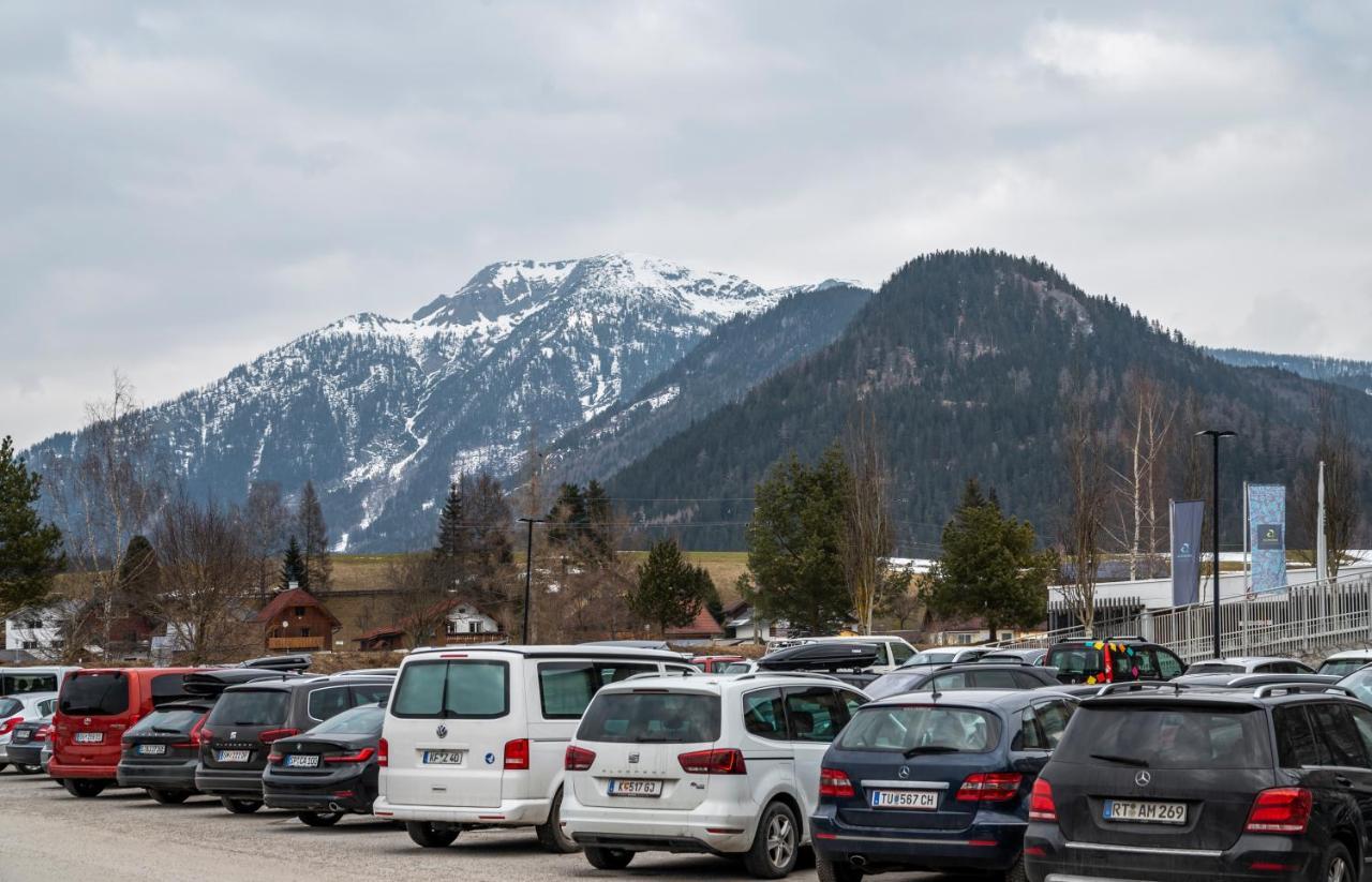 Hotel Aquamarin Bad Mitterndorf Bagian luar foto