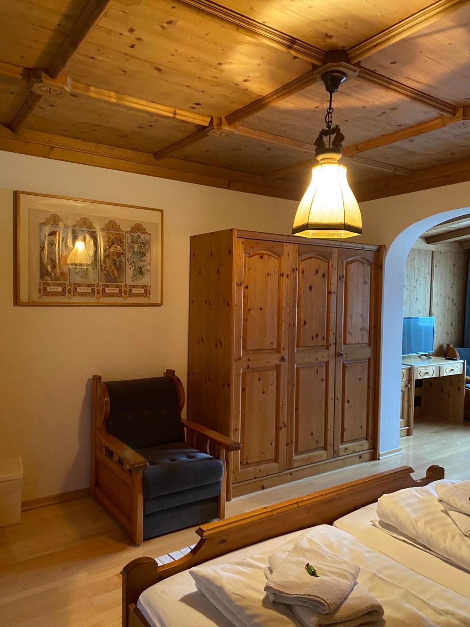 Hotel Aquamarin Bad Mitterndorf Bagian luar foto