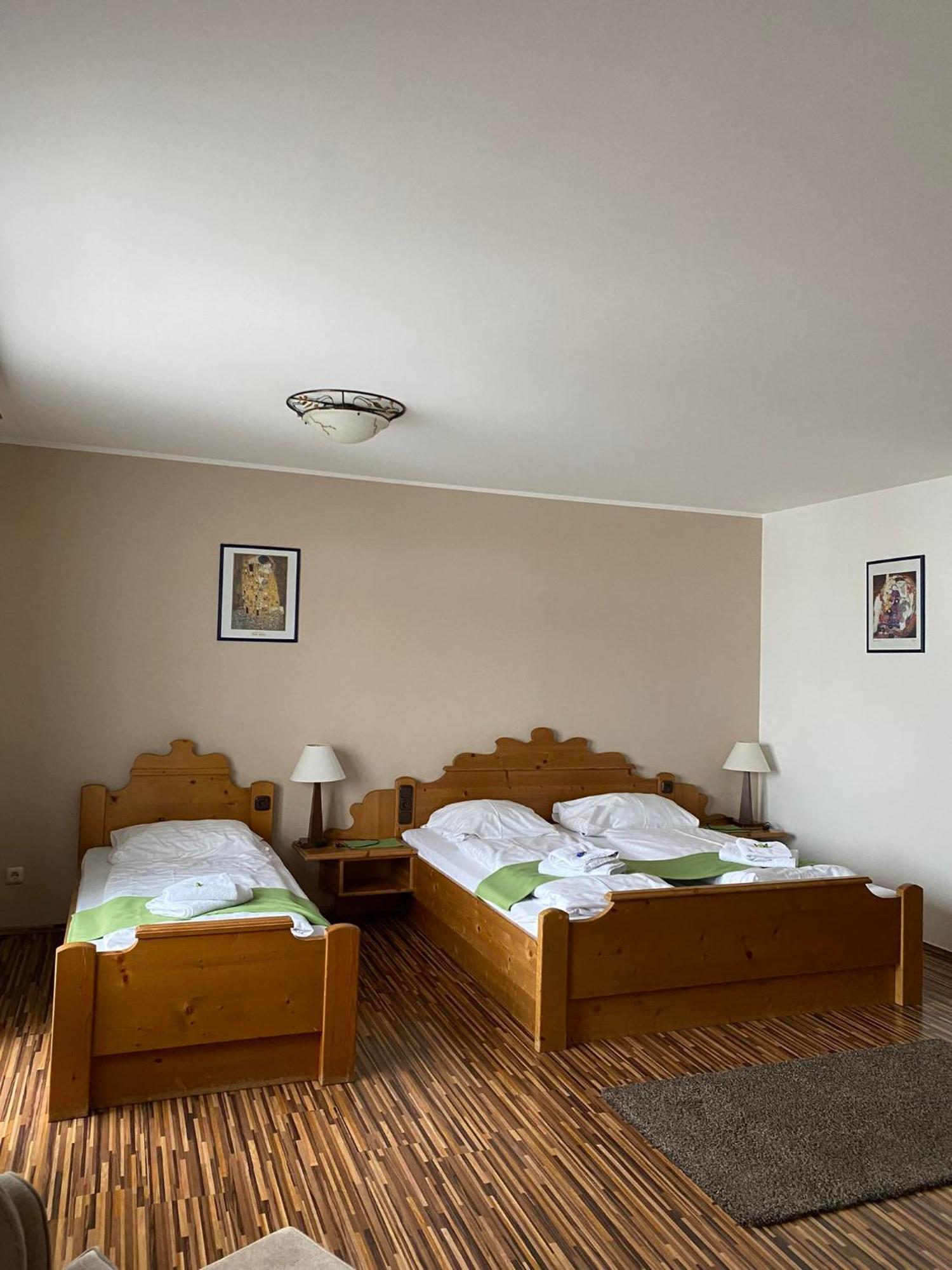 Hotel Aquamarin Bad Mitterndorf Bagian luar foto